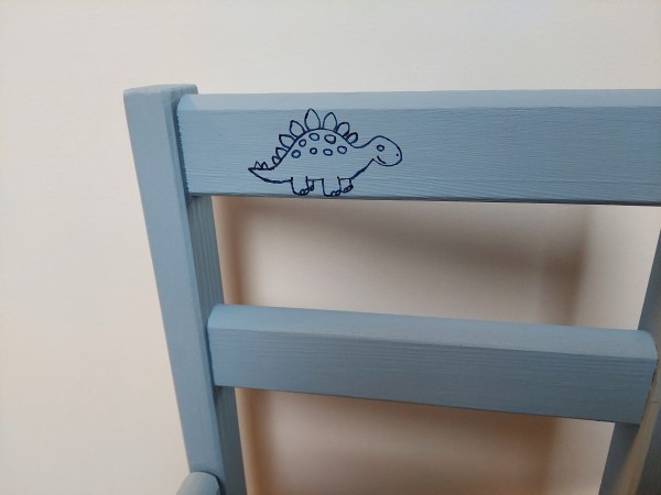 Børnestol med dinosaur