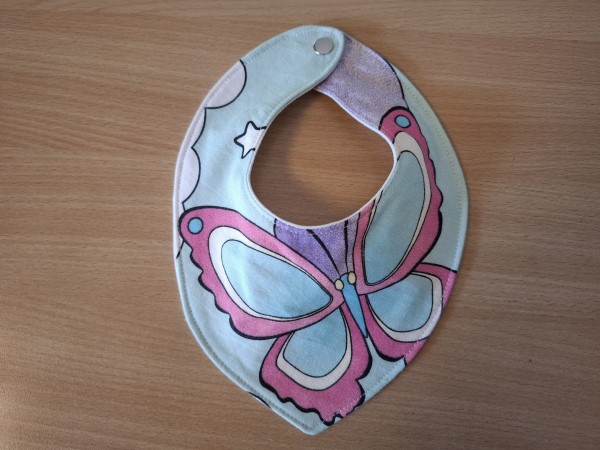 Savlesmæk med sommerfugl